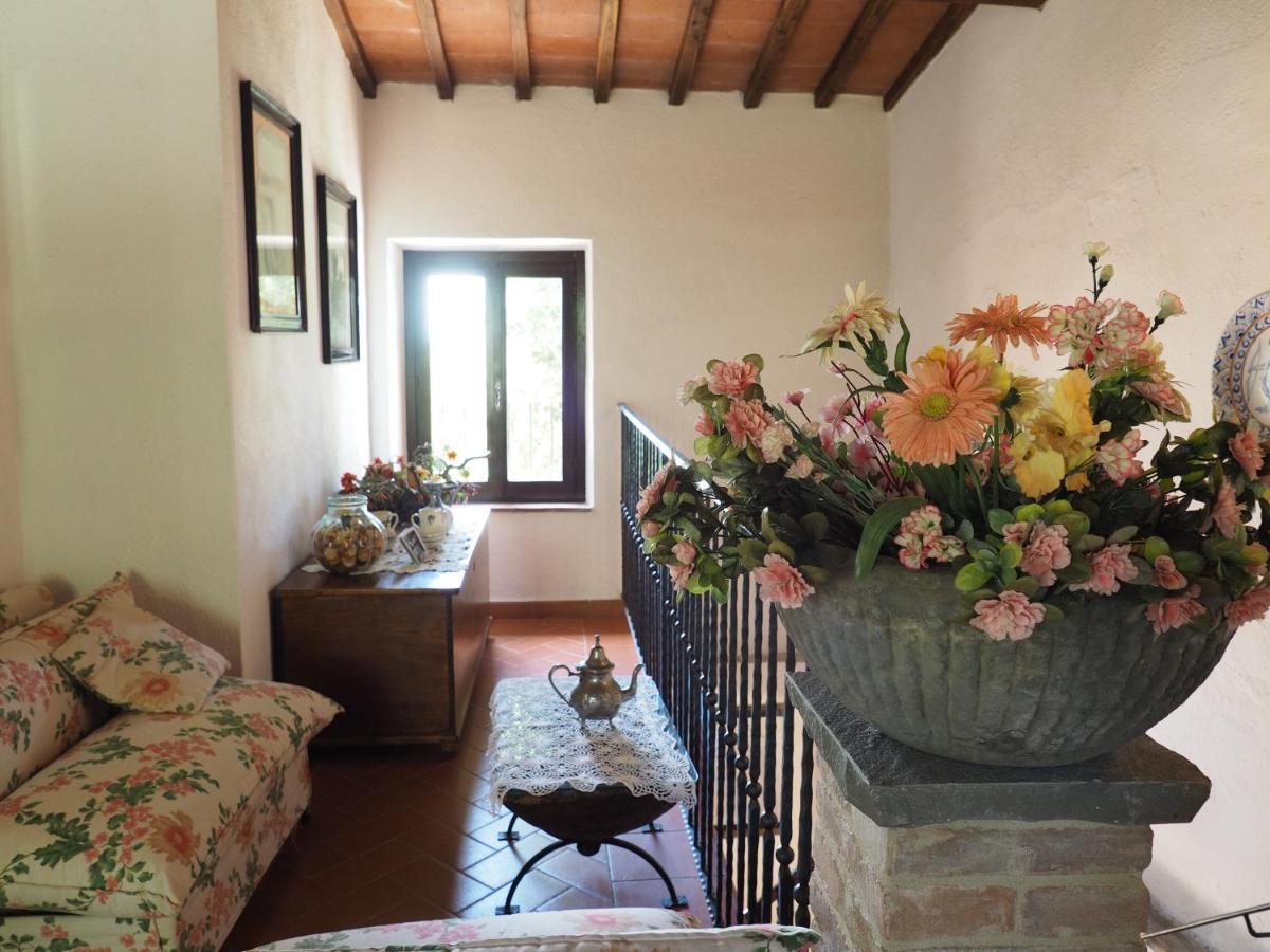 Sassi Bianchi Guest House Sensano Bagian luar foto