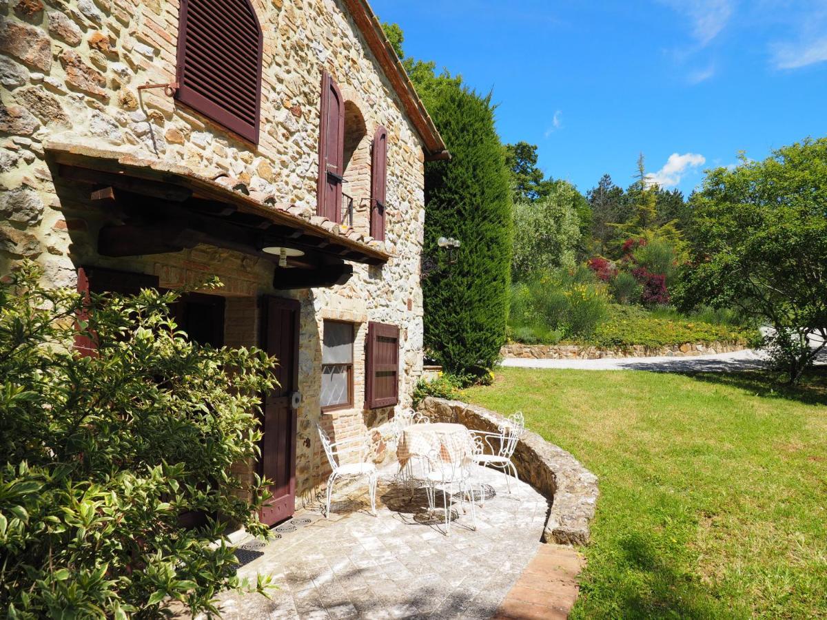 Sassi Bianchi Guest House Sensano Bagian luar foto