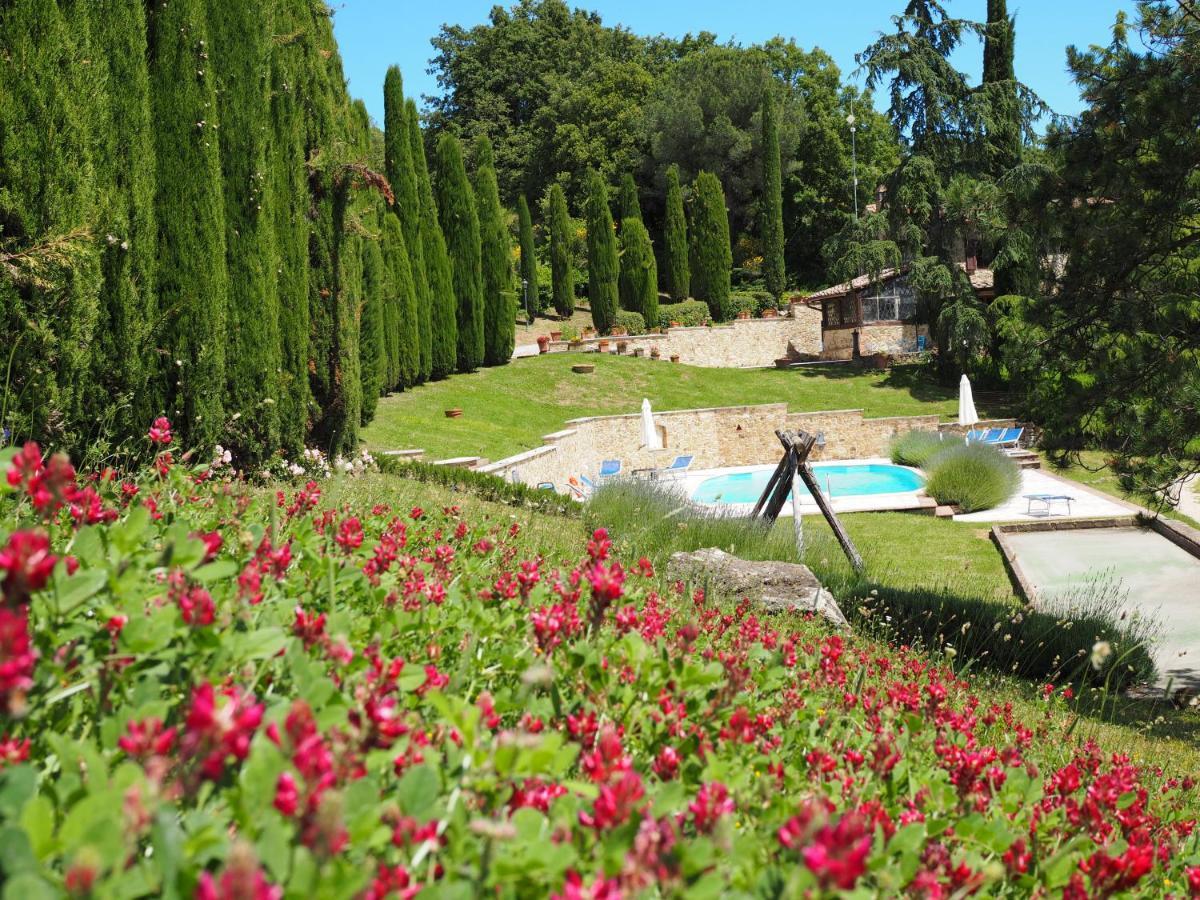 Sassi Bianchi Guest House Sensano Bagian luar foto