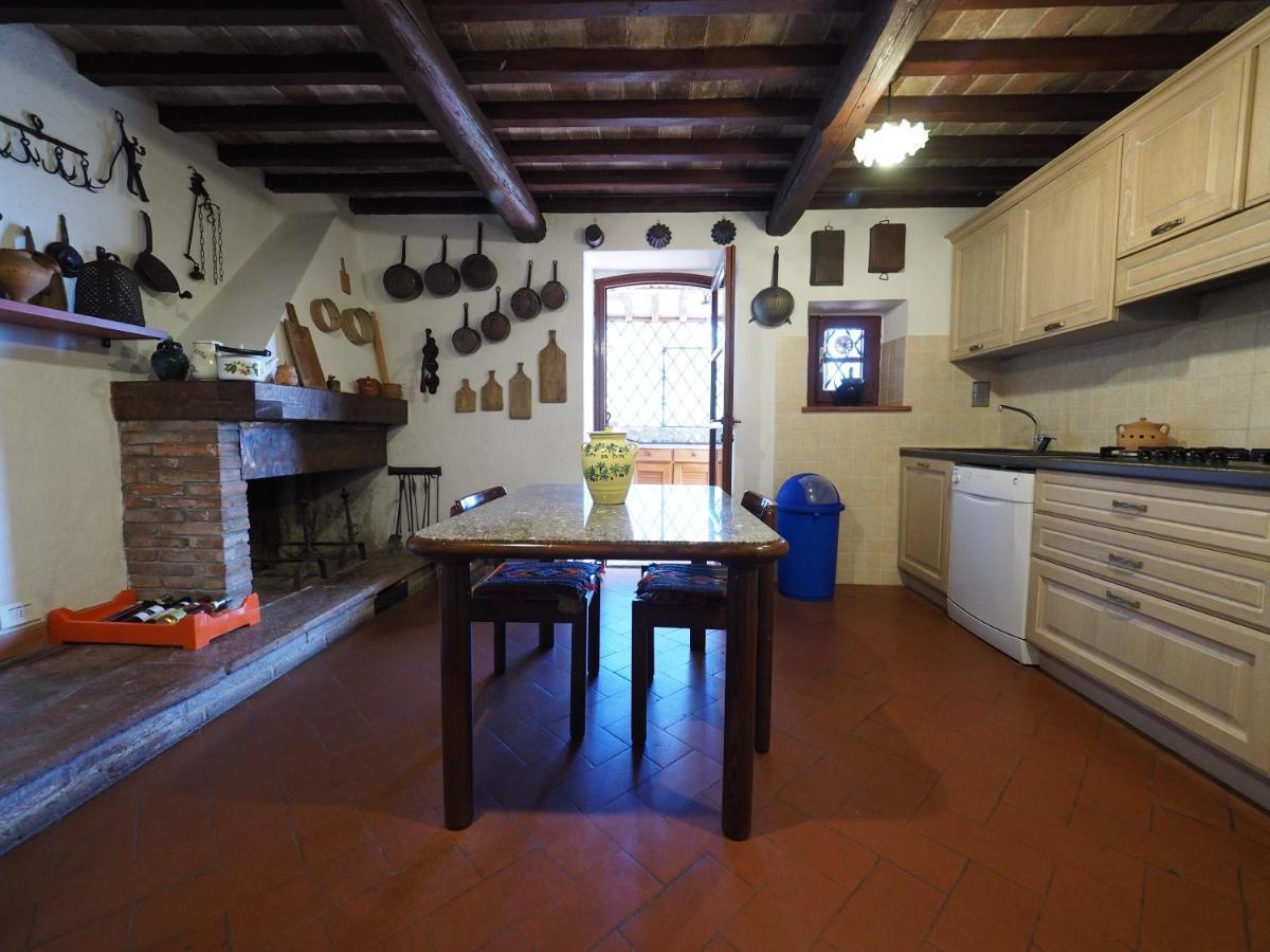 Sassi Bianchi Guest House Sensano Bagian luar foto