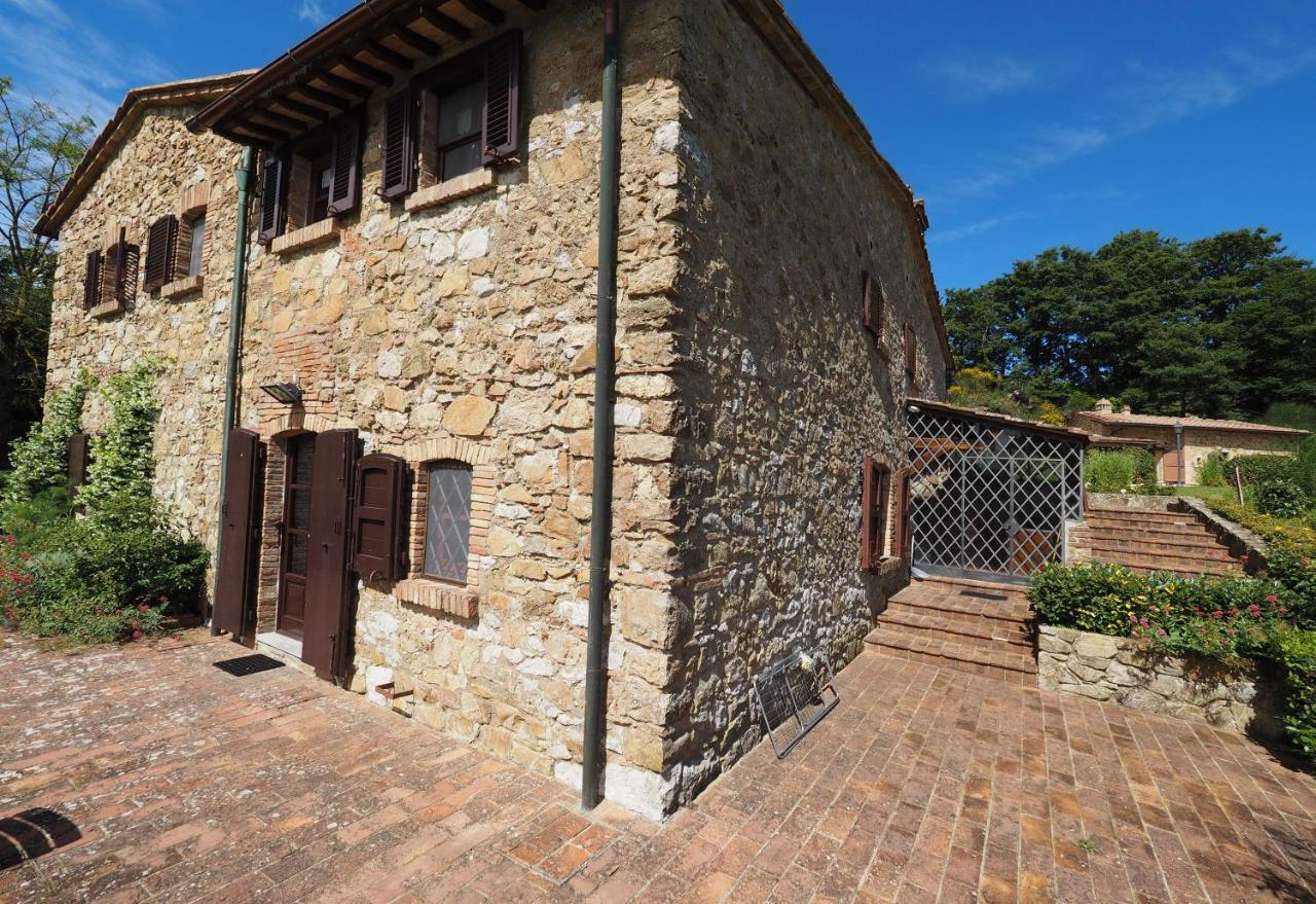 Sassi Bianchi Guest House Sensano Bagian luar foto
