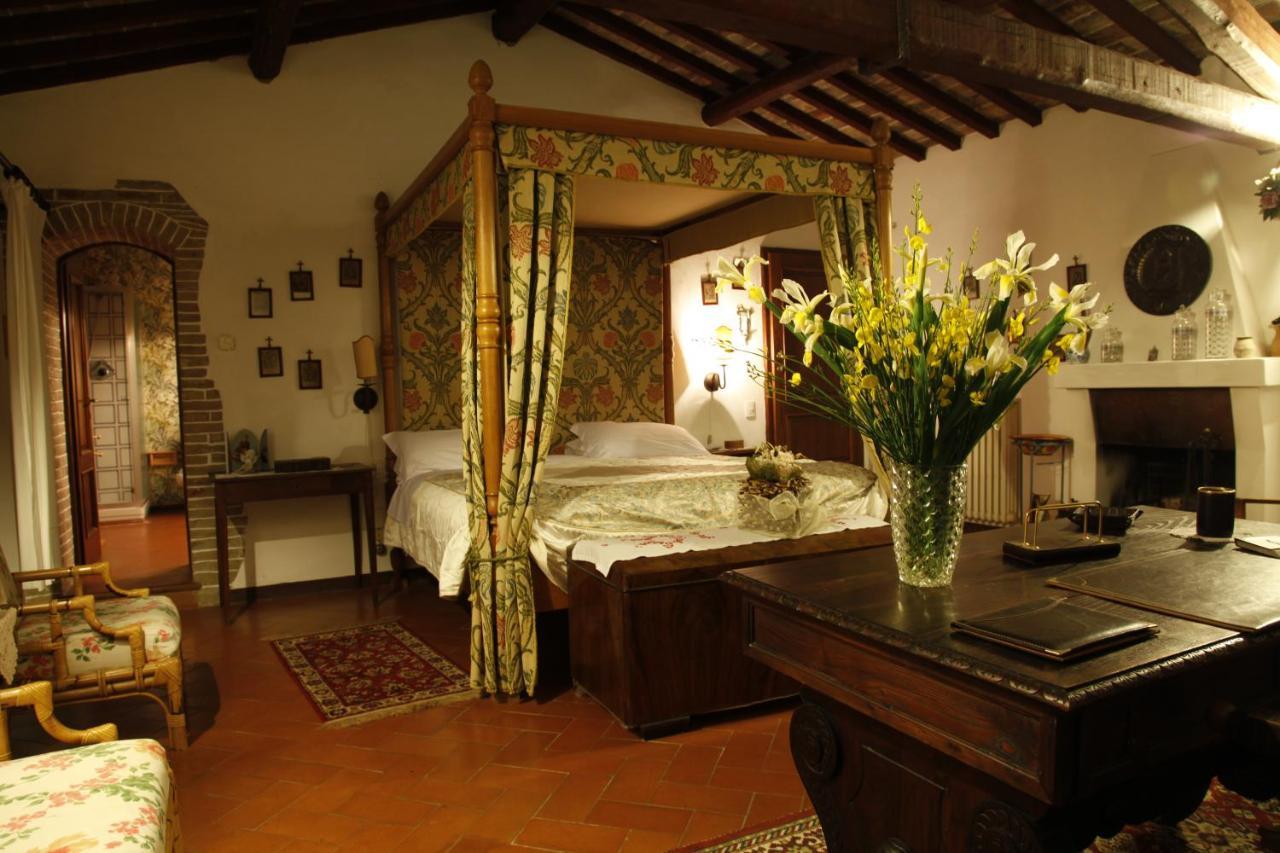 Sassi Bianchi Guest House Sensano Bagian luar foto