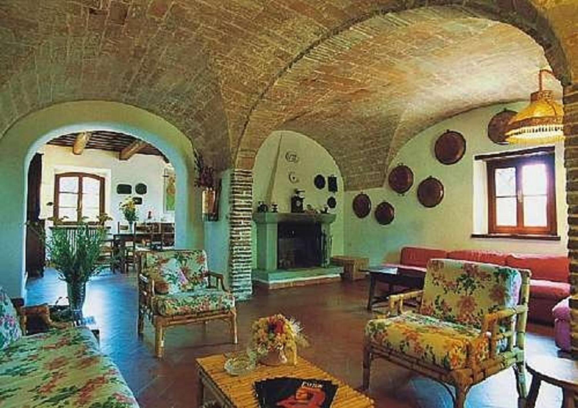 Sassi Bianchi Guest House Sensano Bagian luar foto